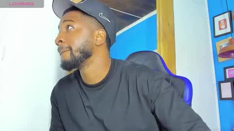 Snapshot of drake_nassir4 chatting on 26, 9, 2025 ---Drake--- online show from 26, 9, 2025