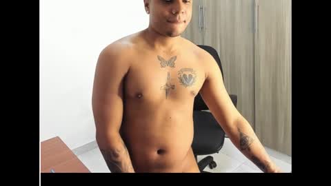 Snapshot of drake_the_kingmaster chatting on 18, 10, 2025 ig kingmaster777 online show from 18, 10, 2025