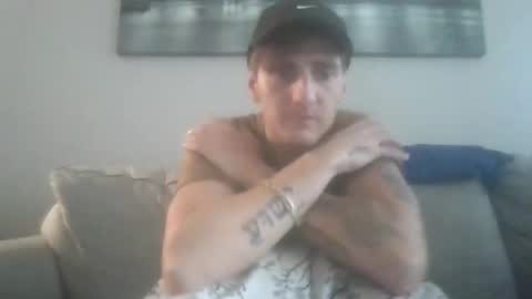Snapshot of drakecalhoun chatting on 27, 10, 2025 drakecalhoun online show from 27, 10, 2025