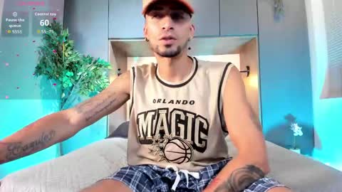 Snapshot of drakeneumann chatting on 13, 5, 2026 Drake Neuman online show from 13, 5, 2026