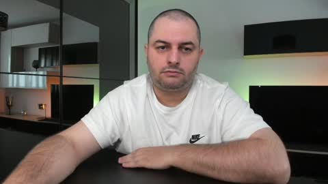 Snapshot of dravenpeak chatting on 7, 6, 2026 DravenPeak online show from 7, 6, 2026