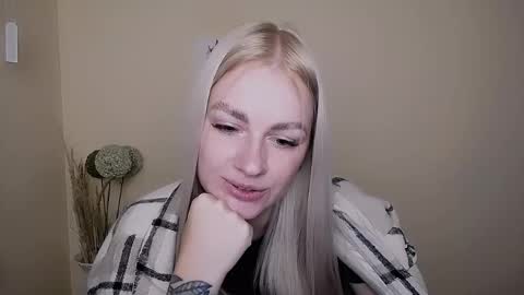 dream_dolly_ online show from 21, 9, 2025