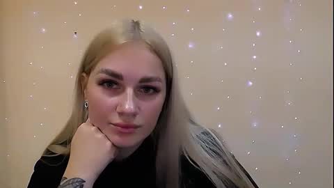 dream_dolly_ online show from 2, 10, 2025