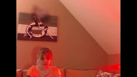 A girl online show from 20, 12, 2024