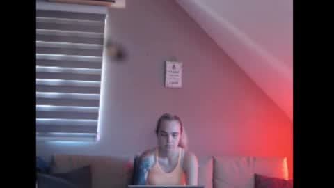 Snapshot of dreamcatcherfantasy chatting on 30, 7, 2026 A girl online show from 30, 7, 2026