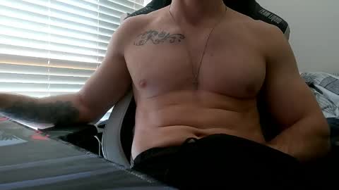 Snapshot of dreamering chatting on 4, 6, 2026 Dreaming on going live with a woman p online show from 4, 6, 2026