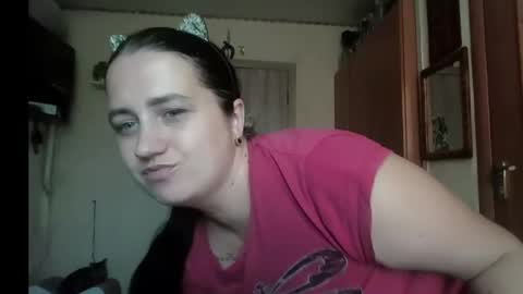 Snapshot of dreamiebelle chatting on 22, 9, 2025 dreamiebelle online show from 22, 9, 2025