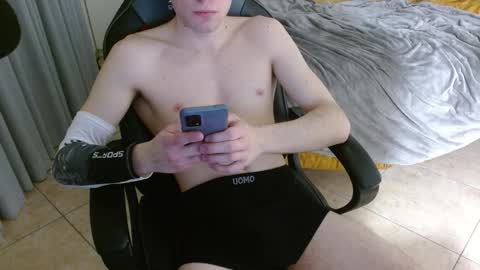 Snapshot of dreammicok chatting on 3, 2, 2026 DreamBoy online show from 3, 2, 2026