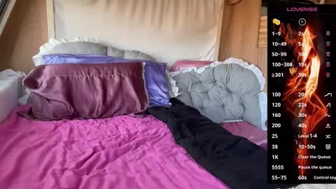 Snapshot of dreamofbarbiex chatting on 24, 10, 2025 dreamofbarbiex online show from 24, 10, 2025