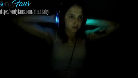 Snapshot of dreams_elian_moore chatting on 7, 6, 2026 Elian Moreno Moore. online show from 7, 6, 2026
