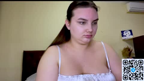 Mila online show from 14, 4, 2026