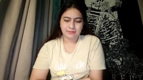 Snapshot of dreamycreamyst chatting on 18, 2, 2025 dreamycreamyst online show from 18, 2, 2025