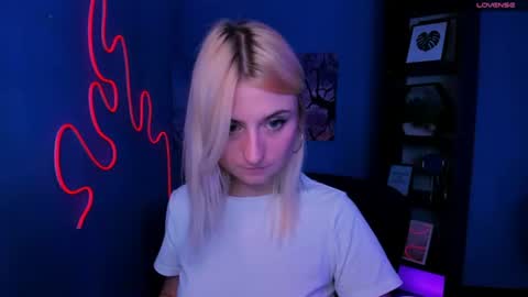 Snapshot of dreamyivyy chatting on 30, 6, 2026 Ivy online show from 30, 6, 2026