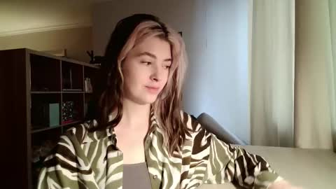 Snapshot of dremazwahlen chatting on 27, 2, 2026 Dia online show from 27, 2, 2026