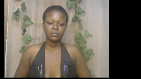 Snapshot of dripqueenx chatting on 17, 6, 2026 linda online show from 17, 6, 2026