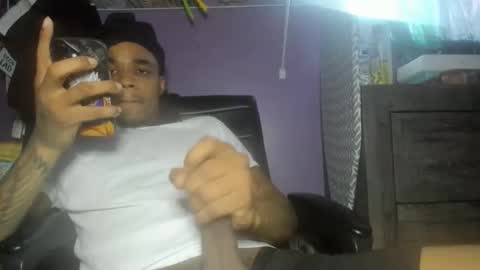 Snapshot of dripthehit chatting on 9, 3, 2026 dripthehit online show from 9, 3, 2026