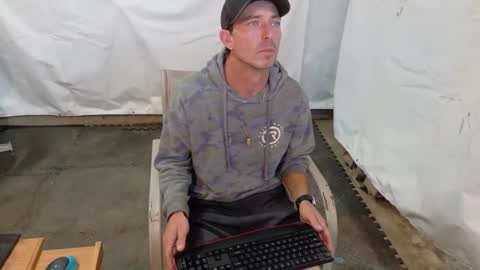 Snapshot of dritylilboy chatting on 3, 5, 2026 Inexperienced catfish online show from 3, 5, 2026