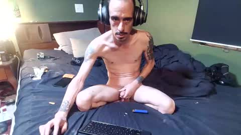 Snapshot of drkstar82 chatting on 28, 10, 2025 Dark Star online show from 28, 10, 2025