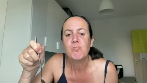 Snapshot of drresa chatting on 6, 7, 2026 Dr. Resa online show from 6, 7, 2026