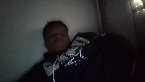 Snapshot of dsmoov_ chatting on 27, 4, 2026 SmoovFanz online show from 27, 4, 2026