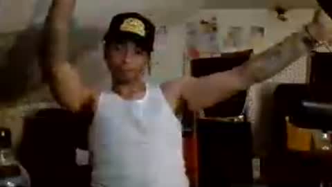 Snapshot of dubz07 chatting on 10, 7, 2026 dubz07 online show from 10, 7, 2026
