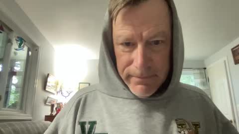 Snapshot of dudeinnh chatting on 17, 9, 2025 Steve online show from 17, 9, 2025