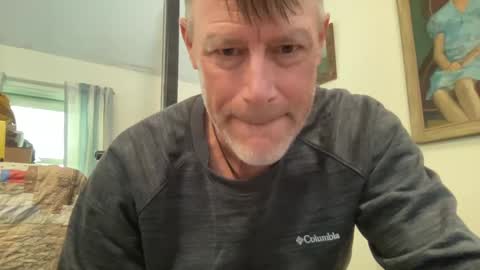 Snapshot of dudeinnh chatting on 27, 9, 2025 Steve online show from 27, 9, 2025