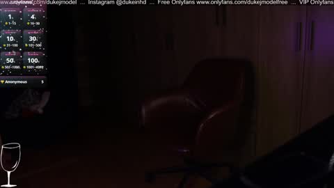 Snapshot of duke_j chatting on 9, 1, 2025 DUKE J              online show from 9, 1, 2025