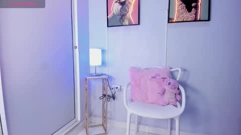 dulce__fiore07 online show from 13, 2, 2026