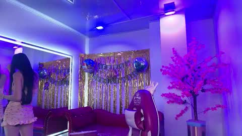 Snapshot of dulce_viioleta chatting on 17, 12, 2025 dulce_viioleta online show from 17, 12, 2025