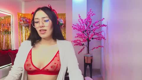 Snapshot of dulce_viioleta chatting on 19, 12, 2025 dulce_viioleta online show from 19, 12, 2025