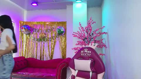 Snapshot of dulce_viioleta chatting on 23, 12, 2025 dulce_viioleta online show from 23, 12, 2025