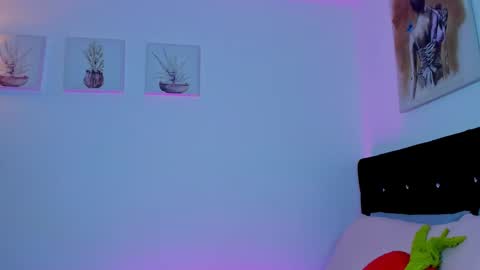 Snapshot of dulcedanii chatting on 16, 2, 2026 Daniela online show from 16, 2, 2026