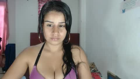 Snapshot of dulcekatty18 chatting on 20, 2, 2025 dulcekatty18 online show from 20, 2, 2025
