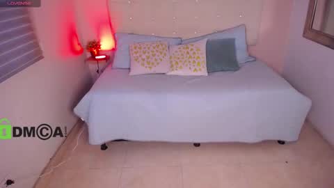 Dulce Rose online show from 10, 3, 2025