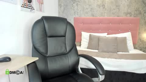 Dulce Rose online show from 12, 9, 2025