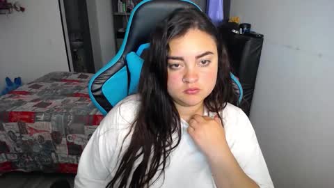 Nicole   online show from 28, 11, 2025