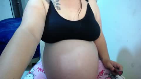 Snapshot of dumont_model chatting on 19, 5, 2026 Nicole online show from 19, 5, 2026