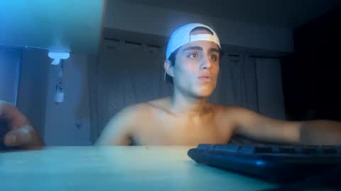 Tobias online show from 10, 12, 2024