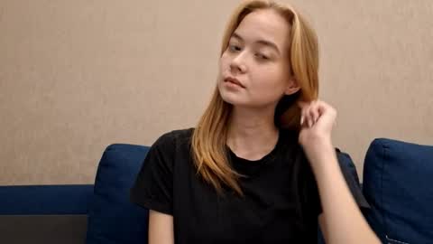 Alisa online show from 25, 9, 2025