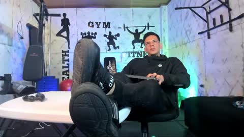 Snapshot of dustin_sonne chatting on 12, 6, 2026 Dustin Sonne online show from 12, 6, 2026