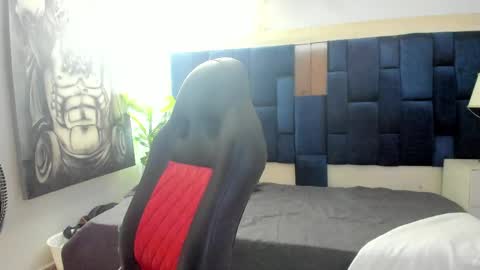 Snapshot of dustyn__michelle chatting on 10, 5, 2026 DUSTYN MICHELLE online show from 10, 5, 2026