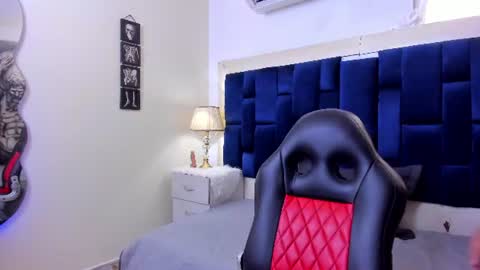 Snapshot of dustyn__michelle chatting on 24, 6, 2026 DUSTYN MICHELLE online show from 24, 6, 2026
