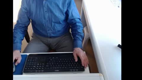 dutchpornking2 online show from 8, 4, 2026