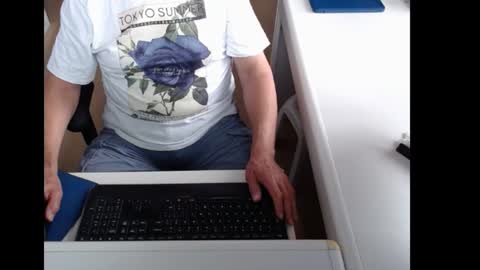 dutchpornking2 online show from 23, 6, 2026