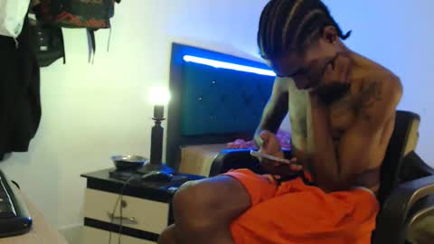 Snapshot of duvanf18 chatting on 10, 5, 2026 Elburrito online show from 10, 5, 2026