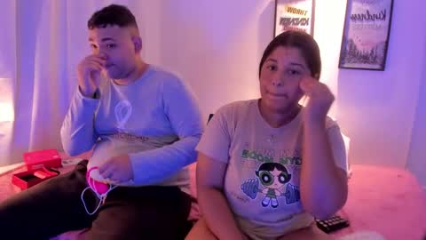 Snapshot of dylan_bonnie chatting on 22, 12, 2025 dylan_bonnie online show from 22, 12, 2025