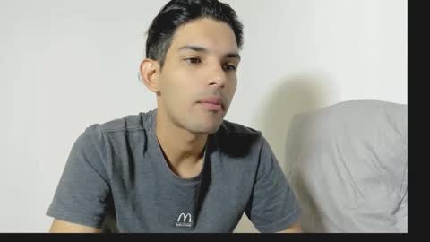 Snapshot of dylan_hoot chatting on 4, 11, 2025 Dylan online show from 4, 11, 2025