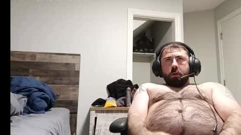 Snapshot of dylanb1991 chatting on 28, 4, 2026 BiGuy91 online show from 28, 4, 2026