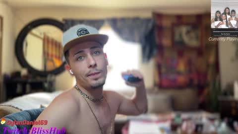 Snapshot of dylandaniel69 chatting on 7, 1, 2025 Dylan Daniel 7.8 online show from 7, 1, 2025